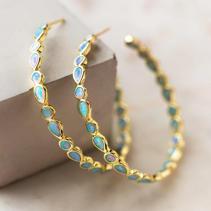 Celeste™ | Pendientes de Círculo de Oro Elegantes