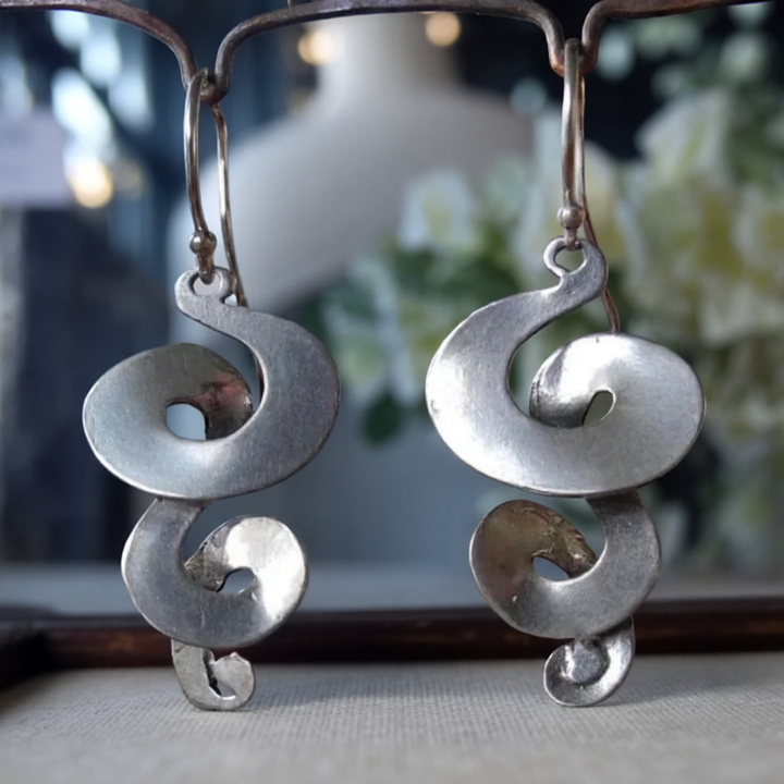 SilverLoom™ | Pendientes Espirales Vintage