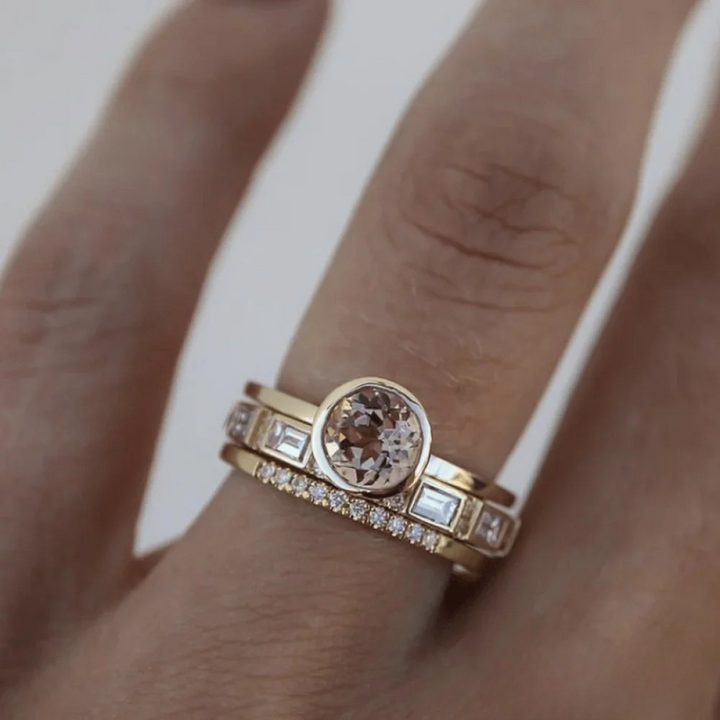 Elegante™ | Anillo de Oro con Incrustaciones de Cristal para Mujeres