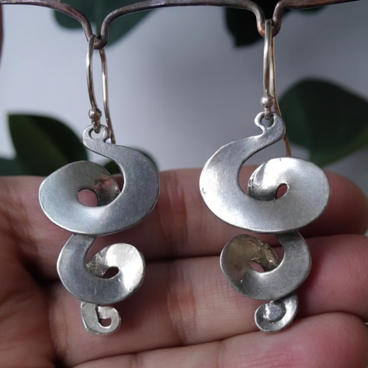SilverLoom™ | Pendientes Espirales Vintage