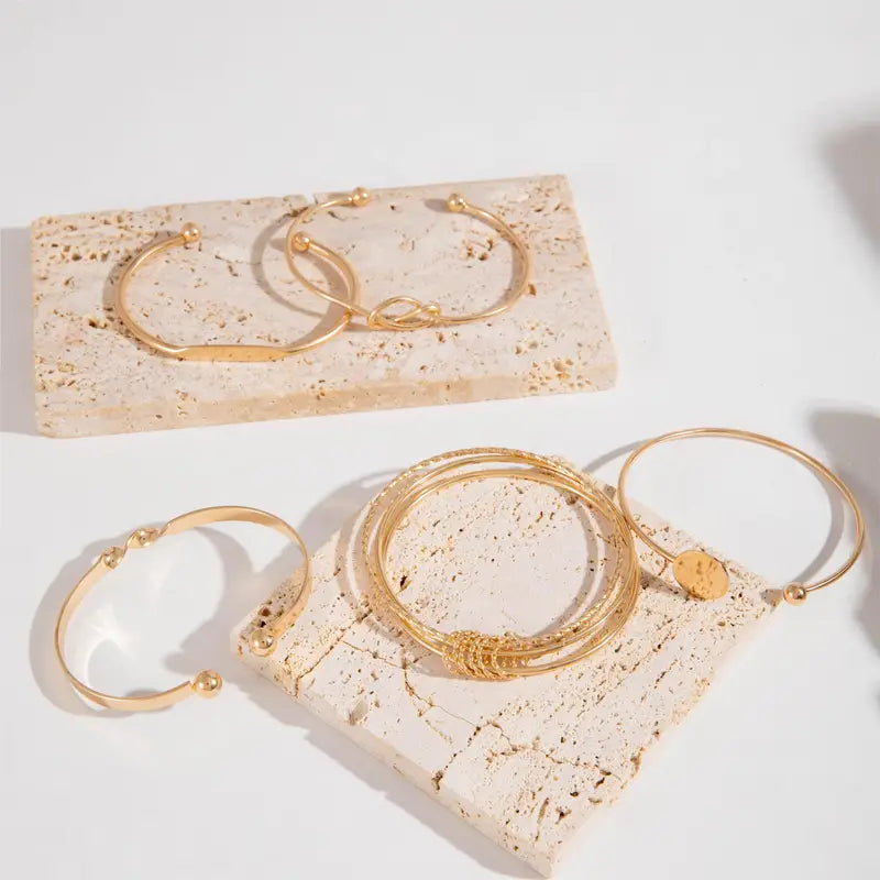 Knotted™ | Conjunto de Pulseras de Elegancia Dorada