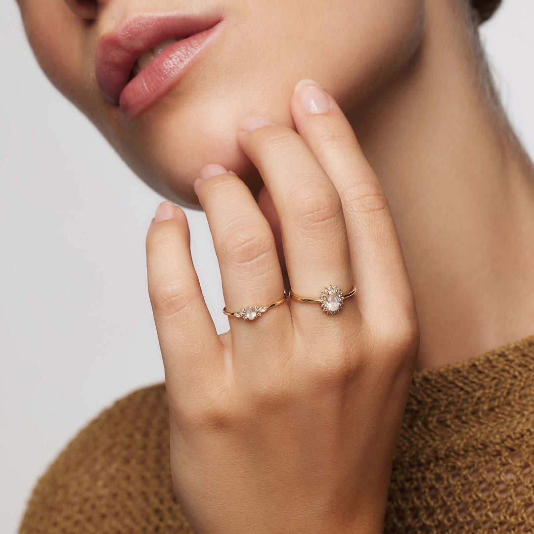 Muse™ | Anillo de Piedra Lunar Dorada