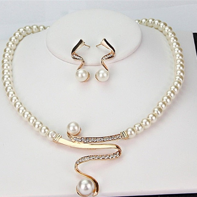 Aya™ | Conjunto de Collar y Pendientes