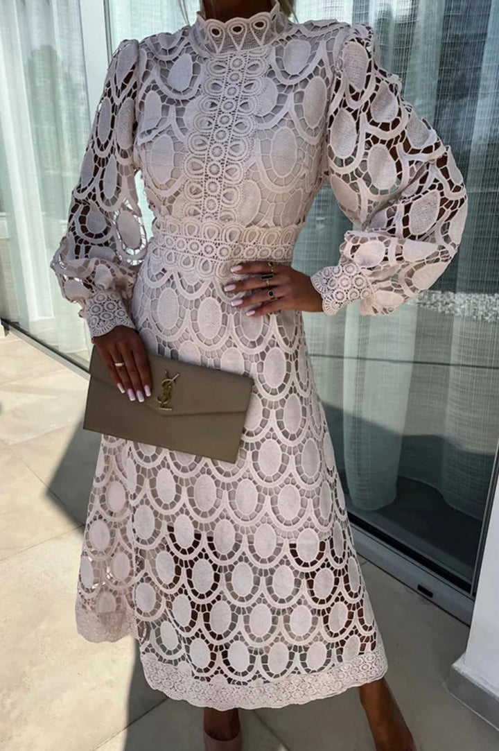 Charlotte™ – Lace Midi Dress