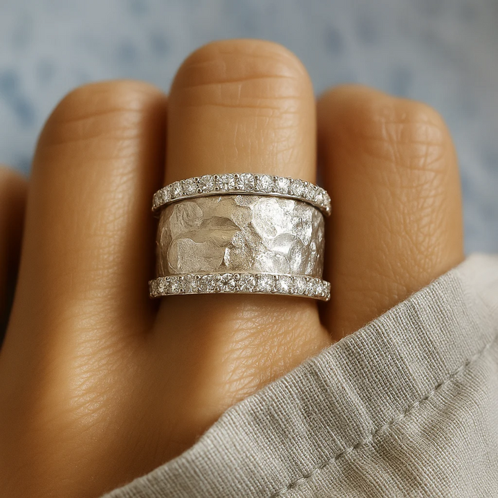 Lina™ | Anillo de Zirconia Plateado Vintage para Mujeres