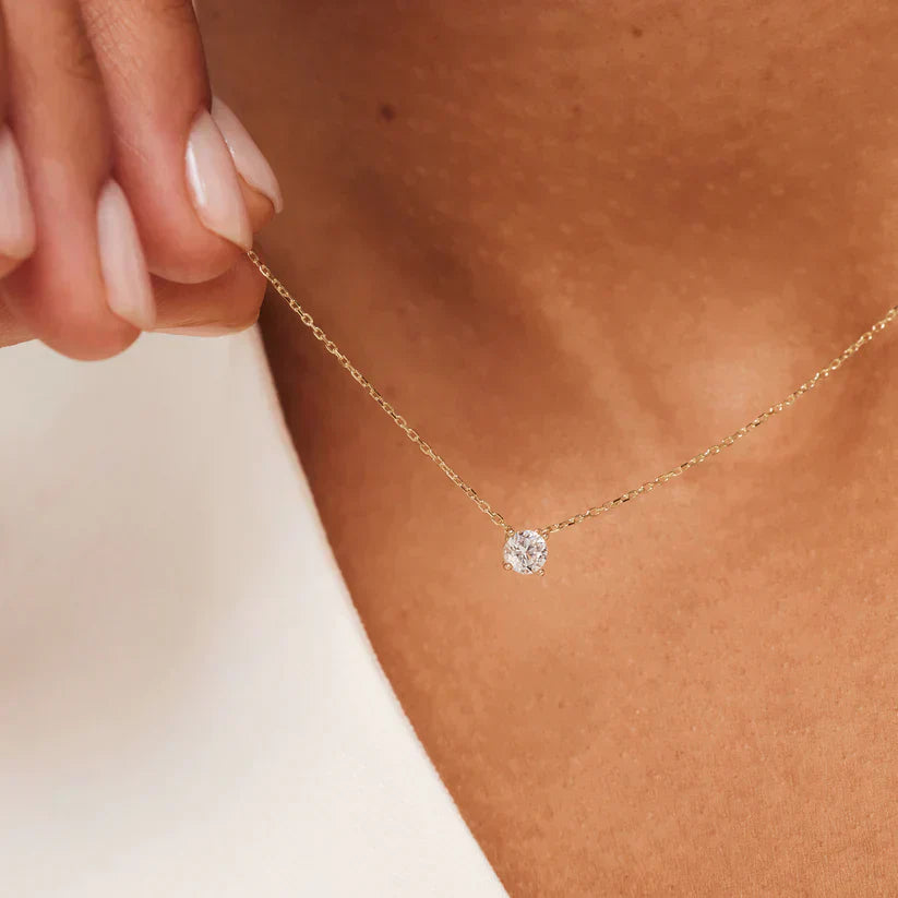 Clea™ | Collar de Piedra Moissanita Dorada