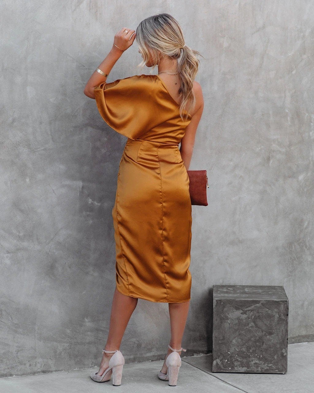 Emma™ – One-Shoulder Midi Dress