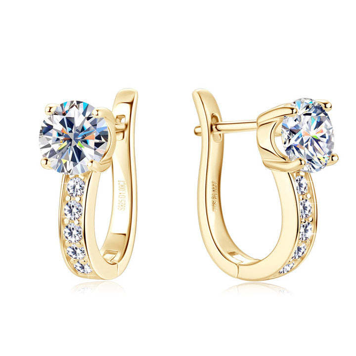 Channel™ | Aretes Huggie de Moissanita Dorada